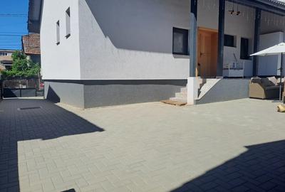 Vand casa ultracentral - 2