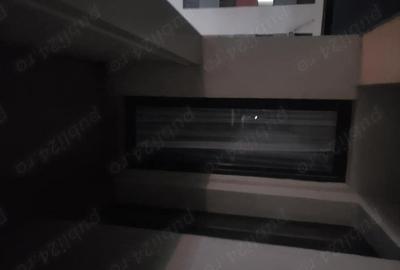 Apartament cu 2 camere decomandat în Roșu