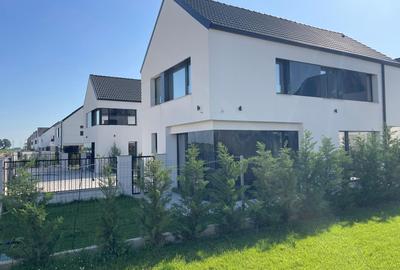 Monarch Soleil  - parchet , usi interioare, tamplarie din lemn natural Monarch Soleil  - parchet , usi interioare, tamplarie din lemn natural - 2