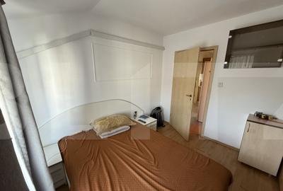 Apartament de vanzare, cu 4 camere, 68 mp, zona Modern - 2