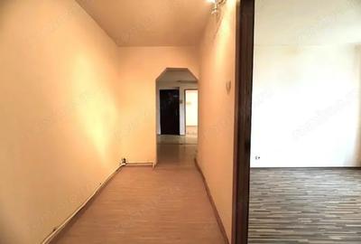 Apartament cu 3 camere decomandat în Central - 4