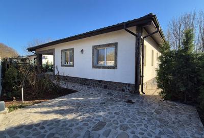 Casa Central Magurele pe Parter - 4 camere, 4 bai si teren de 580 mp - 26