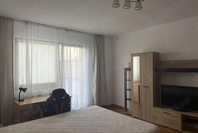 Inchiriez apartament cu o camera si terasa mare - 1