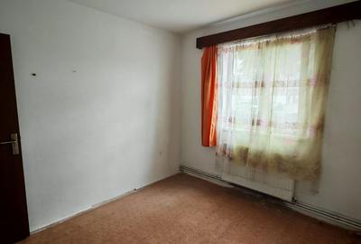 Apartament 2 camere,parter,semidecomandat,zona Coca Cola - 11