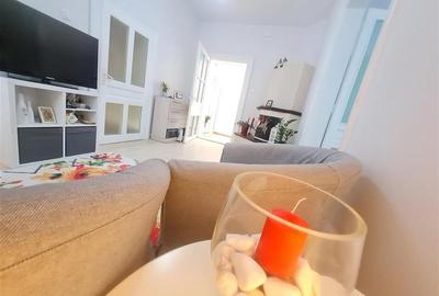 Casa, pe locatie centrala, imbinare apreciabila intre traditional si contemporan - 12