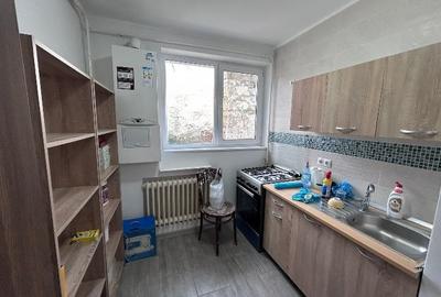 Apartament cu 2 camere semidecomandat în Școlilor - 3