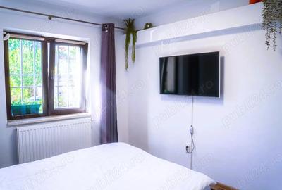 Proprietar - Apartament 4 camere, 130 mp utili, parter + demisol locuibil, cu garaj, zona Complex - 1