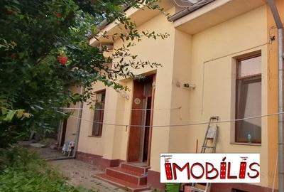 400Euro, casa 2 camere, renovata, centrala, Rond Cosbuc, Parc Carol - 10