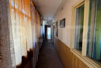 Casă cu 4 camere cu Teren 3300 Mp în Central - 3