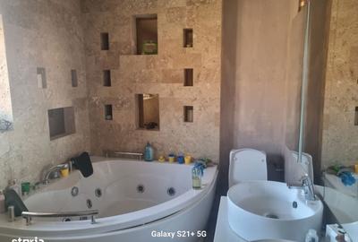 Casă cu 4 camere cu Teren 780 Mp în Nojorid - 9