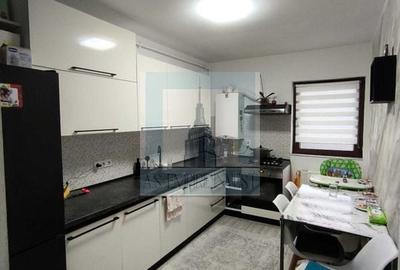 De vanzare un superb apartament de 2 camere in zona Tractorul - 7