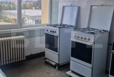 Camera de camin de vanzare, mobilata, in zona Tractorul - 7