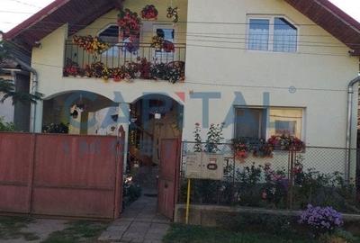 Casa individuala cu 5 camere, Tarnaveni jud. Mures