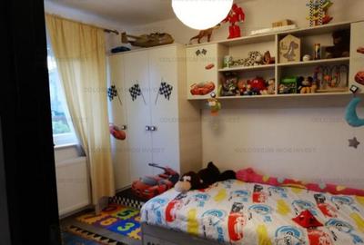 Apartament 3 camere, decomandat - zona Sanpetru - 5