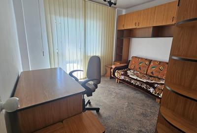 Apartament 4 camere decomandat, str. Aurel Vlaicu, garaj - 3