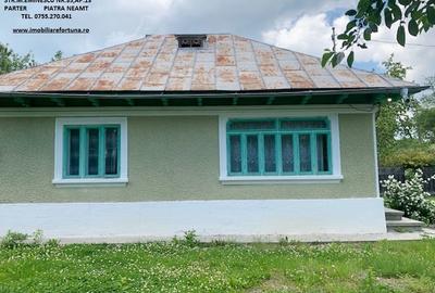 Proprietate com.Bodesti, casa+ anexe + teren 7481 mp - 2