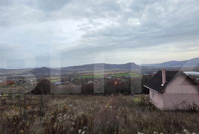 Teren intravilan 700 mp, cu toate utilita?ile priveli? - 2