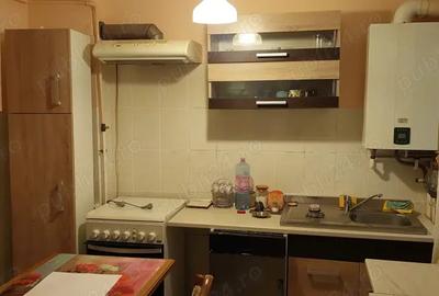 Apartament cu 3 camere decomandat în Central - 1