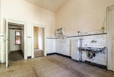 Apartament cu 4 camere semidecomandat în Central - 11