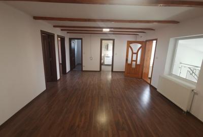 Casă individuală cu 9 camere cu Canalizare în Blașcovici - 18