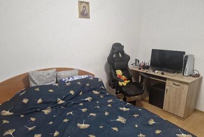 Apartament cu 3 camere decomandat în Girocului - 3