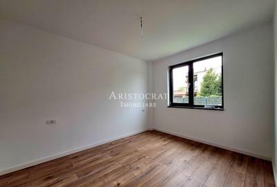 Vila 5 camere cu garaj langa Paradisul Verde - 8