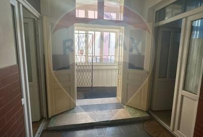 Spațiu comercial, de 77.620002746582 mp, în Ultracentral - 2