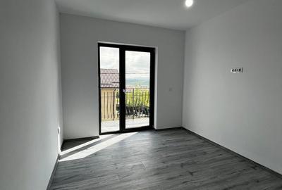 Casă cu 4 camere cu Teren 125 Mp în Central - 9
