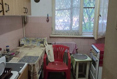 Apartament cu 3 camere decomandat în Giulești - 2