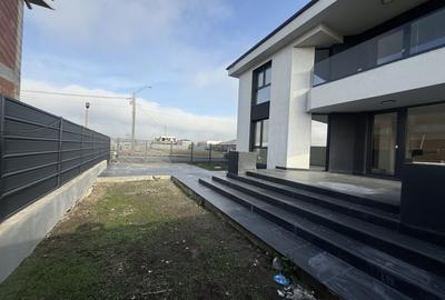 LUX | CASA | VILA INDIVIDUALA | CURTE | PROPRIETAR | TUNARI - 45