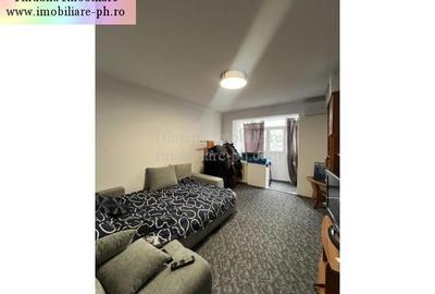 Apartament cu 3 camere decomandat în Vest