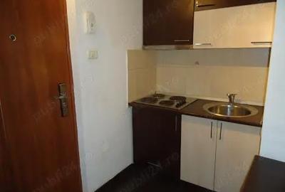 Apartament cu 2 camere semidecomandat în Take Ionescu