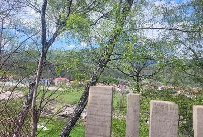 Casă cu Teren 1080 Mp în Petros - 5