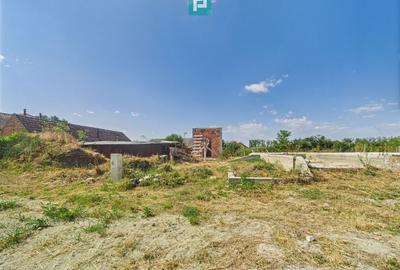 Teren 1000 mp Uliuc, cu fundație și proiect casă - 2