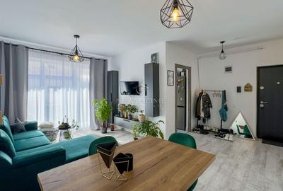Apartament cu 2 camere semidecomandat, mobilat în Florești