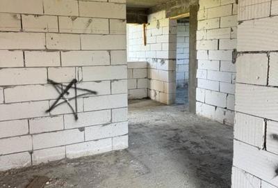 Casă cu 6 camere cu Teren 450 Mp în Malu Mare - 3