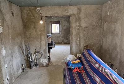 Vand Casa par?ial renovata - 9