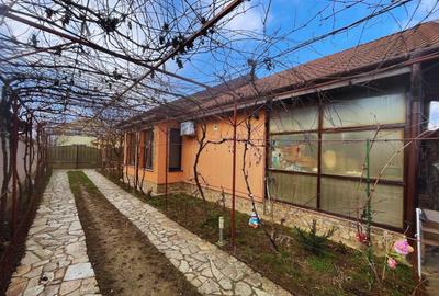 Casă cu 4 camere cu Canalizare în Sântandrei - 3