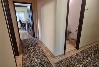 Apartament 4 camere decomandat - etajul 2 - bloc din 1980 - 90 mp - 1