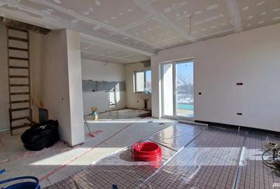 Casă cu Teren 250 Mp în Giarmata