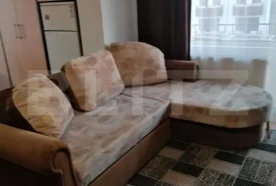 Apartament cu 4 camere semidecomandat în Calea Moldovei - 1