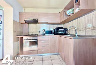 Apartament cu 3 camere decomandat în Micălaca - 2