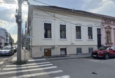 Casă cu 3 camere în Central - 5
