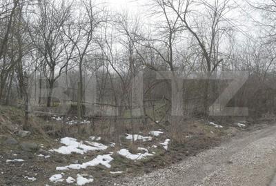 Teren de 3470 mp, în Ocnița - 3