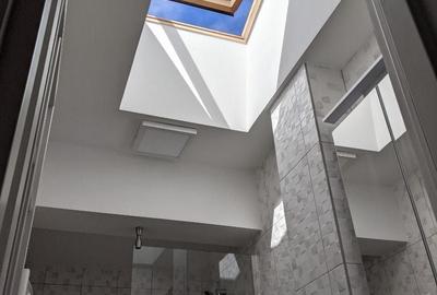 Apartament cu 3 camere decomandat în Dârste - 15