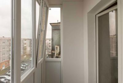 Apartament cu 7 camere semidecomandat în Confecții - 2