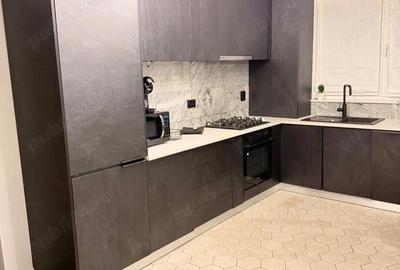 Apartament cu 2 camere decomandat în Rovine - 2