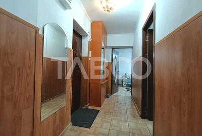 Apartament cu 2 camere decomandat, mobilat în Sub Arini - 10