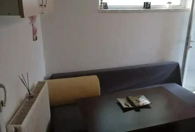 De inchiriat - 2