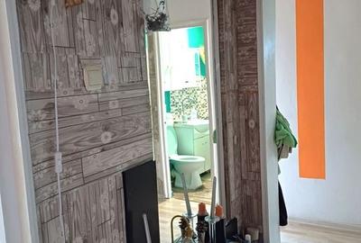 De Vanzare Apartament  2 Camere  JEAN  STERIADI Nr 25 - 5